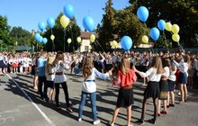 Фото 3: Свято першого дзвоника у Львівській лінгвістичній гімназії