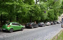 Фото 8: Порушення правил паркування стає причиною значних заторів на дорогах Львова