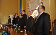 Фото 2: Міський голова Львова і депутатський корпус присягнули чесно та сумлінно виконувати обов’язки