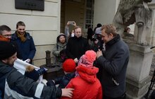 Фото 4: У Львові незрячі зможуть «побачити» Ратушу на дотик