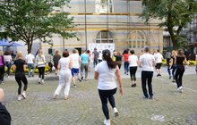 Фото 14: З нагоди Дня фізичної культури і спорту працівники мерії Львова провели спільну розминку