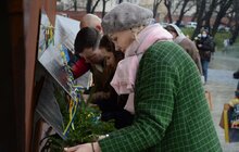 Фото 28: Родини Героїв Небесної Сотні прикрасили Меморіал пам’яті Героїв Небесної Сотні до новорічних та різдвяних свят