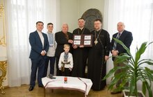 Фото 8: У Львові погасили сувенірну поштову марку із зображенням Собору Юра