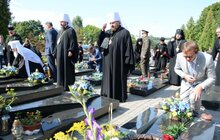 Фото 12: У Львові вшанували спочилих захисників України та помолились на могилі Патріарха Димитрія