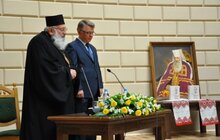 Фото 4: «Кожен з нас може знайти себе у праці Любомира Гузара, яку сьогодні ми презентуємо», - А. Садовий