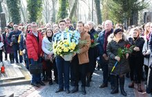 Фото 17: На Личаківському кладовищі у Львові вшанували пам’ять Володимира Івасюка