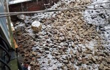 Фото 1: Завтра на вул. І. Франка, 111 буде комісійне обстеження щодо обвалу підпірної стінки в подвір’ї 