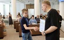 Фото 1: Переможці всеукраїнських етапів олімпіад та конкурсів отримали від міськради по 10 000 грн