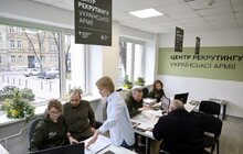 Фото 5: Центр рекрутингу української армії, який перший в Україні відкрили у Львові, відвідали Міністр оборони та Головнокомандувач ЗСУ