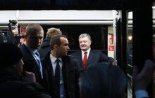 Фото 3: Делегація на чолі з Президентом проїхалась львівським електробусом