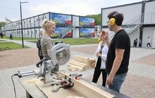 Фото 4: У Львові мешканці модульного містечка висадили грядки