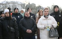 Фото 11: У Львові сотнями паперових ангелів вшанували пам’ять Героїв Небесної Сотні (фото/відео)