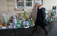 Фото 9: Загальноміська акція «Збережемо життя ялинці»