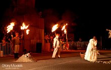 Фото 14: Відкриття фестивалю «Золотий лев» вуличною виставою «Вишневий сад» за п'єсою А. П. Чехова
