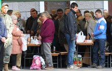 Фото 5: Для потребуючих львів’ян місто організувало Великодній сніданок