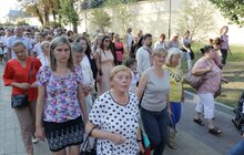 Фото 9: У Львові відбулася молитовна хода з перенесенням ікони «Милосердя двері»