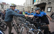 Фото 4: У Львові відзначили Всеукраїнський Велодень: мер Львова також проїхав з учасниками на велосипеді
