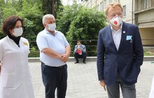 Фото 10: Мер Львова поспілкувався з працівниками 8-ї міської лікарні