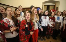 Фото 2: Українська академія лідерства в Ратуші презентувала вертеп, який створили самі ж студенти