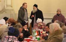 Фото 9: Для потребуючих у Львові організували святковий різдвяний обід