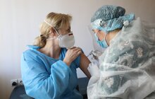 Фото 13: Сьогодні в лікарні швидкої допомоги Львова вакцинують від COVID 80 медиків