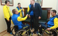 Фото 1: Мер Львова відзначив спортсменів Міжнародних змагань Invictus Games Toronto 2017 («Ігри Нескорених»)