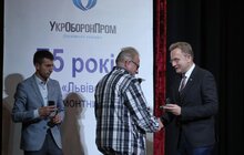 Фото 5: Мер Львова привітав радіоремонтний завод з 75-річчям