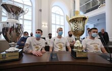 Фото 1: За титул Чемпіона України волейбольна команда «Барком-Кажани» отримала від міста 100 тисяч гривень