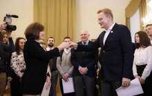 Фото 7: Сьогодні юні львів’яни на 1 день стануть посадовцями міськради