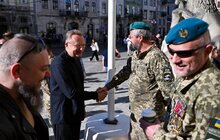 Фото 9: День українського прапора на Чорному морі: в центрі Львова замайорів Військово-Морський Прапор ЗСУ (відео)