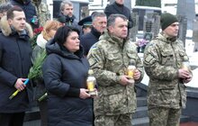Фото 11: З нагоди Дня Збройних Сил України у Львові на Личакові вшанували новітніх Героїв