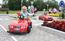 Фото 3: У Парку культури відкрили дитяче автомістечко