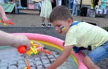 Фото 1: На святі у львівському дитячому садочку зібрали 112 тисяч гривень на ЗСУ