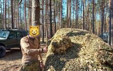Фото 5: Мешканці модульного містечка у Львові сплели 30 маскувальних сіток для воїнів ЗСУ
