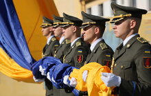 Фото 3: У Львові до Дня Державного Прапора урочисто підняли синьо-жовтий стяг