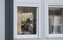 Фото 8: Турбота і краса: для мешканців модульного містечка на Сихові діє безкоштовна перукарня (відео)