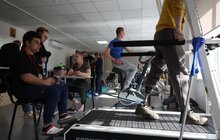 Фото 5: Підсвічує пухлини іншим кольором: львівська лікарня отримала перший в Україні мікроскоп для операцій