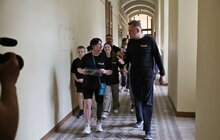 Фото 3: 12-річна Яна Степаненко, яка втратила обидві ноги під час ракетного удару росіян, вирушає у Бостон для участі у марафоні (відео)