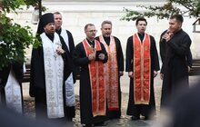 Фото 2: У Львові вшанували пам’ять дітей, які загинули від збройної агресії росії: в центрі міста розвісили символічних ангелів