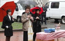 Фото 5: Потребуючі львів’яни змогли відчути єдність під час Великоднього сніданку в дворику Ратуші
