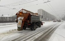 Фото 8: На вулицях Львова працює більше 50 одиниць снігоприбиральної техніки