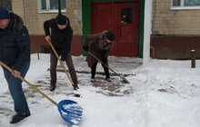 Фото 27: Працівники Львівської мерії долучились до прибирання міста від снігу
