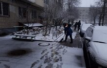 Фото 8: Впродовж дня снігоприбиральна техніка працюватиме в робочому режимі