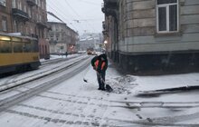 Фото 17: Впродовж дня снігоприбиральна техніка працюватиме в робочому режимі