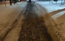Фото 6: Для посипання доріг від ожеледиці минулої доби використано 527 м3 піскосуміші та 186 м3 солі