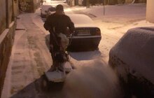 Фото 44: Для посипання доріг від ожеледиці минулої доби використано 527 м3 піскосуміші та 186 м3 солі