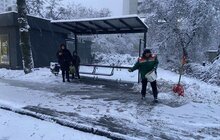 Фото 15: Львів засніжило: цієї ночі місто прибирало 68 одиниць техніки та понад 1 тис двірників