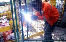 Фото 2: У Львові миють і ремонтують контейнери для відходів