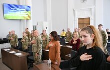 Фото 11: У Львові 29 захисників посмертно нагородили «Почесним знаком Святого Юрія» за оборону України (фото) 