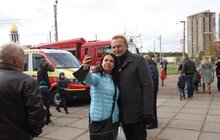 Фото 41: На площі перед Центром Довженка у Львові урочисто підняли Державний прапор